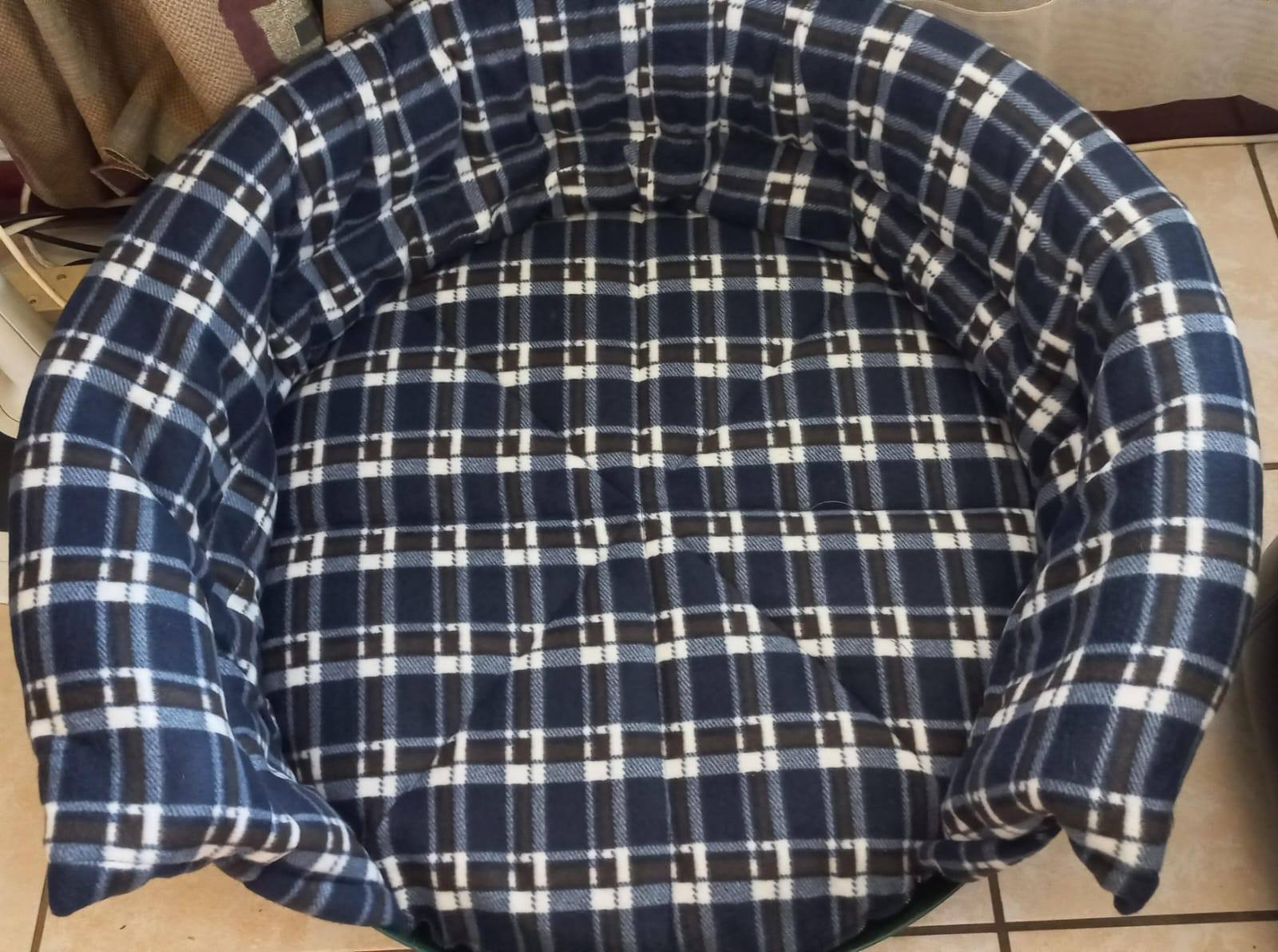Custom Cushion for Round Beds